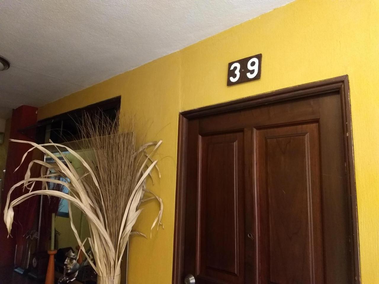 Give House Bed and Breakfast Guatemala Exterior foto